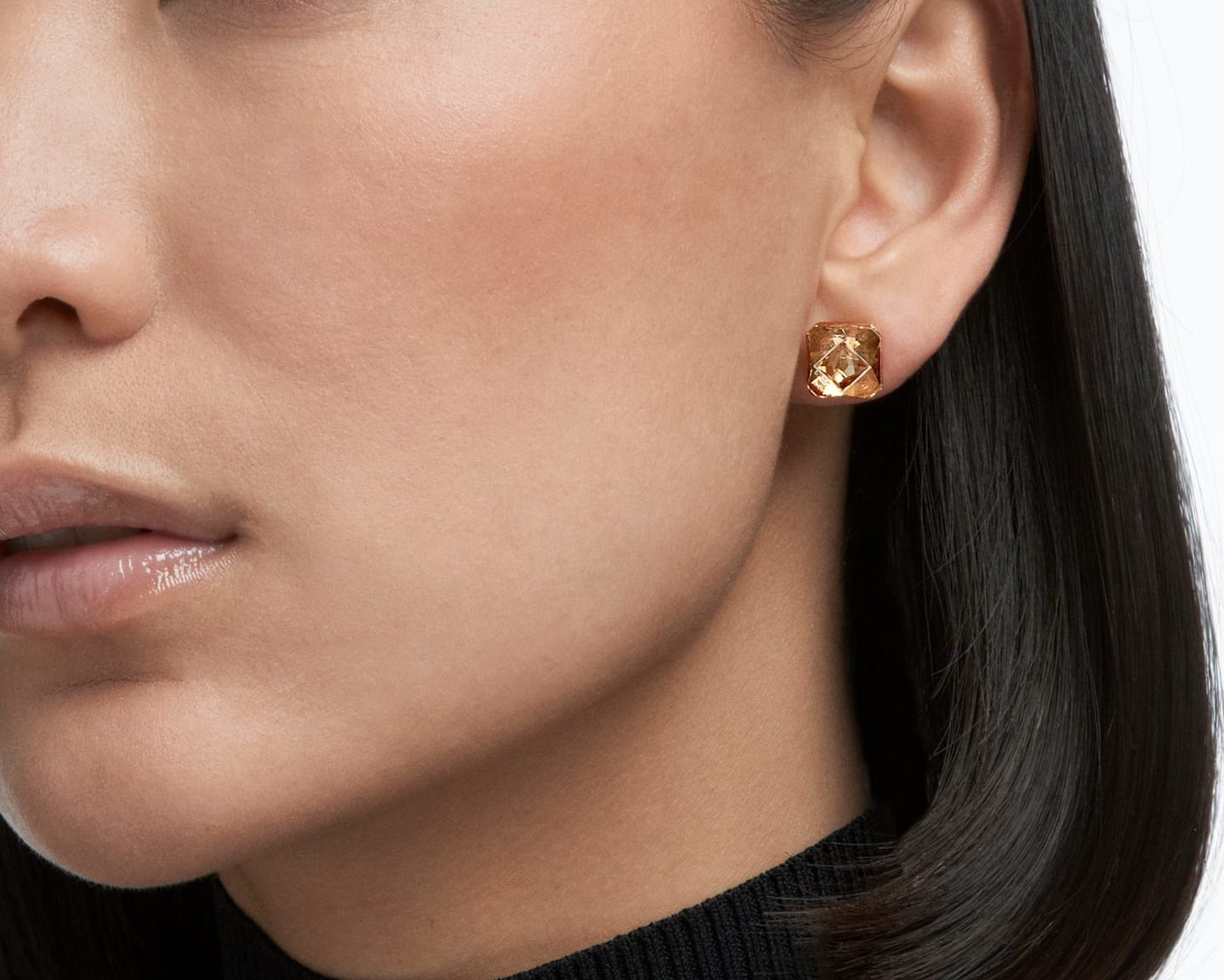 Swarovski Ortyx Ohrstecker Pyramidenschliff, Gelb, Goldlegierungsschicht 5613680 – Bild 2